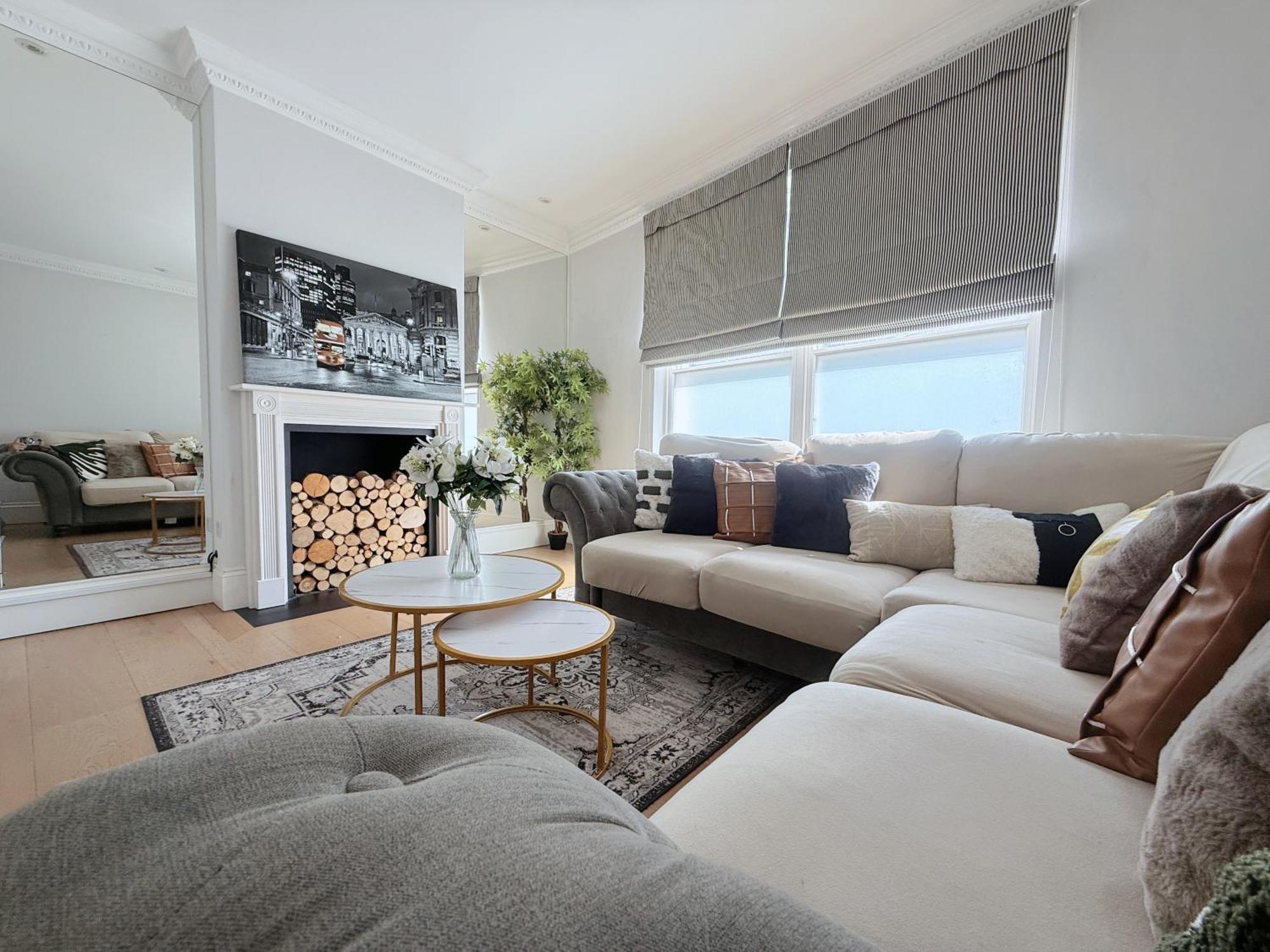Spacious And Cosy 3Brs 5F House In Heart Of London Eksteriør bilde