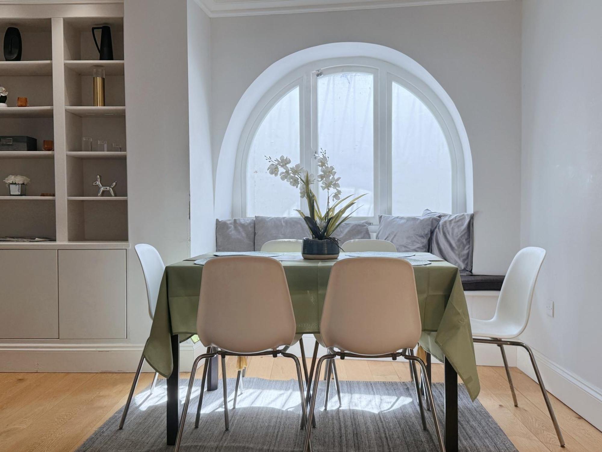 Spacious And Cosy 3Brs 5F House In Heart Of London Eksteriør bilde